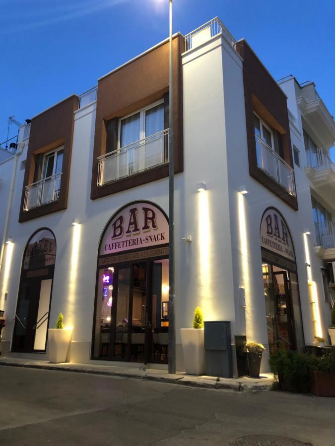 Albergo Piazza Risorgimento Porto Cesareo Exterior photo